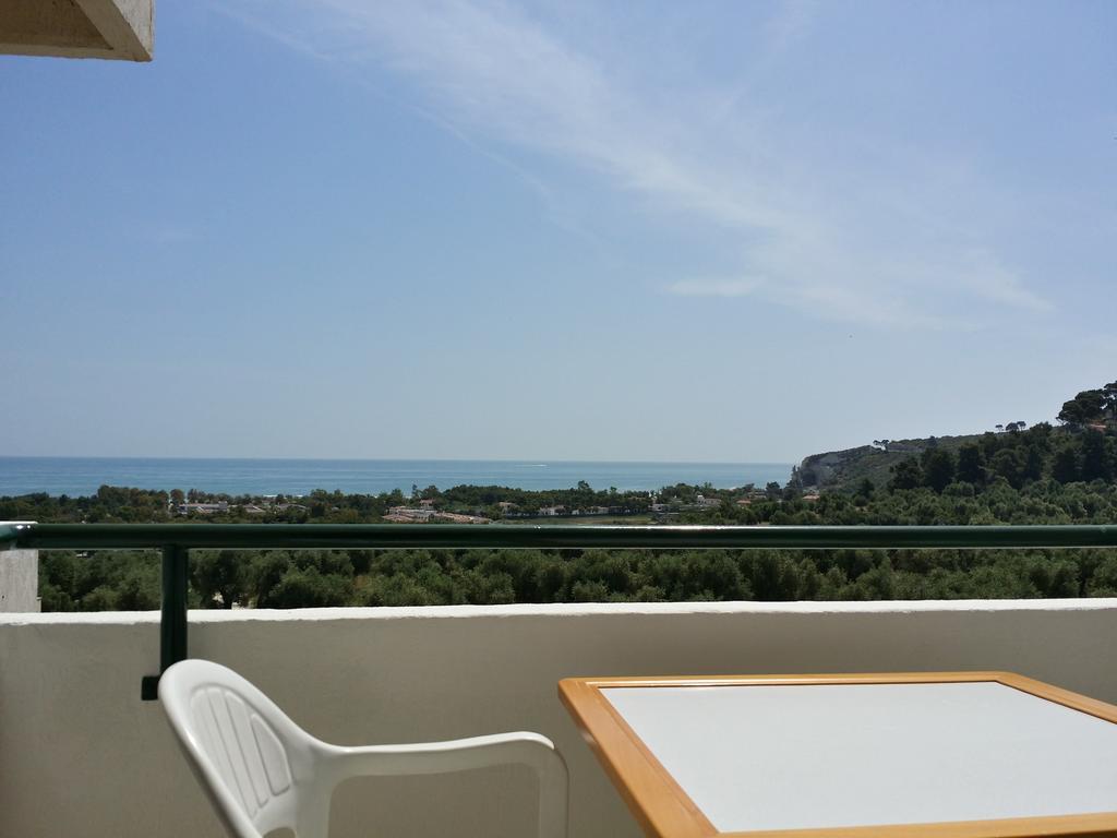 Centro Di Soggiorno Il Belvedere Vieste Szoba fotó